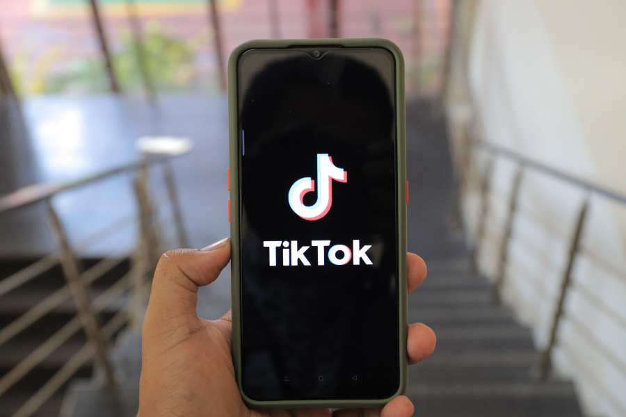 Web Scraping on TikTok: How to Track Trends and Analyze Competitors